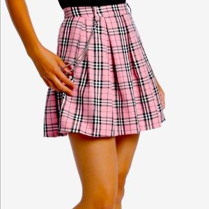 HOT TOPIC pink plaid M skirt